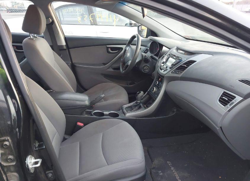 Photo 5 of 2014 Hyundai Elantra SE (VIN 5NPDH4AE2EH470097)