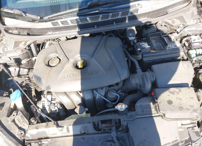 Photo 10 of 2014 Hyundai Elantra SE (VIN 5NPDH4AE2EH472514)