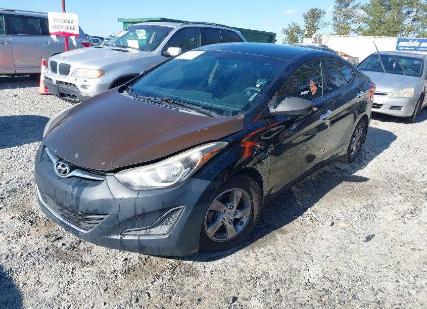 Photo 2 of 2014 Hyundai Elantra SE (VIN 5NPDH4AE2EH472514)