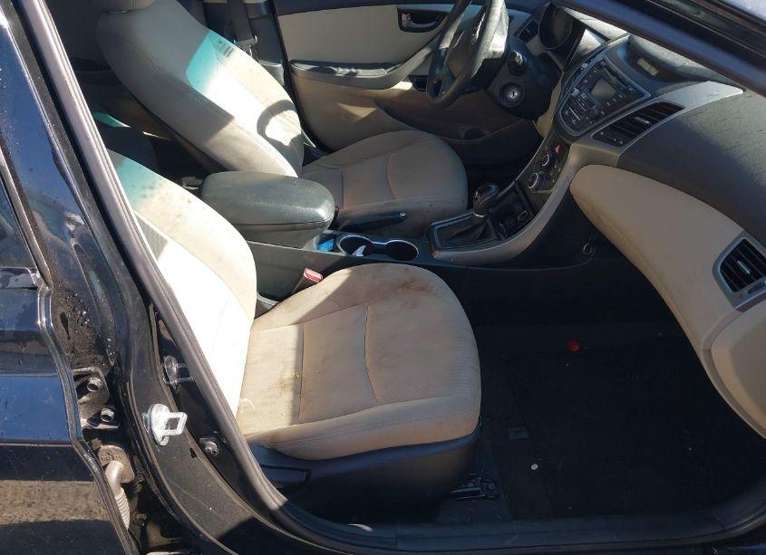 Photo 5 of 2014 Hyundai Elantra SE (VIN 5NPDH4AE2EH472514)