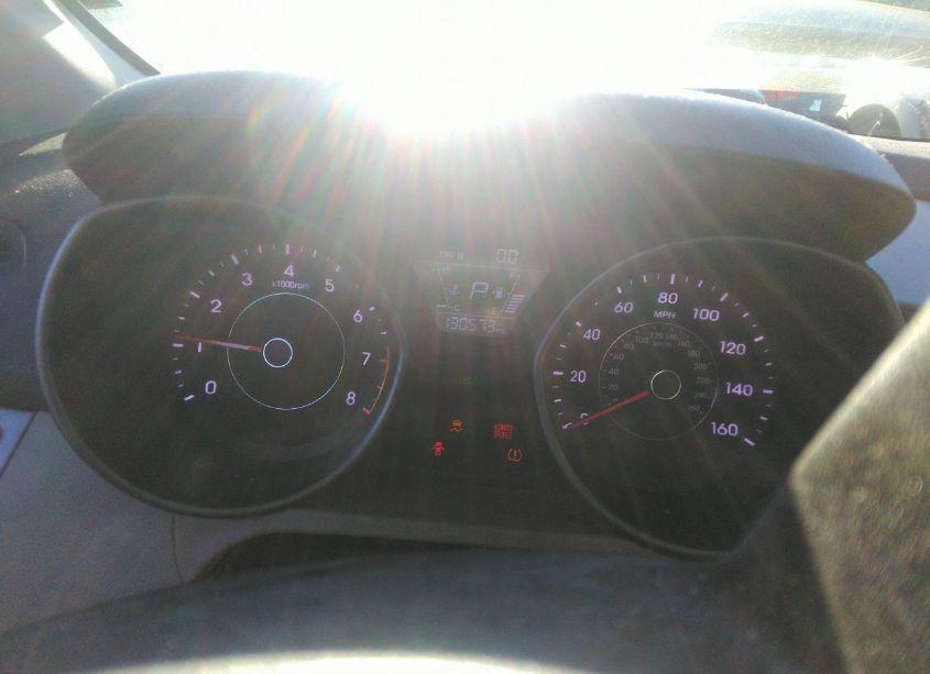 Photo 7 of 2014 Hyundai Elantra SE (VIN 5NPDH4AE2EH472514)