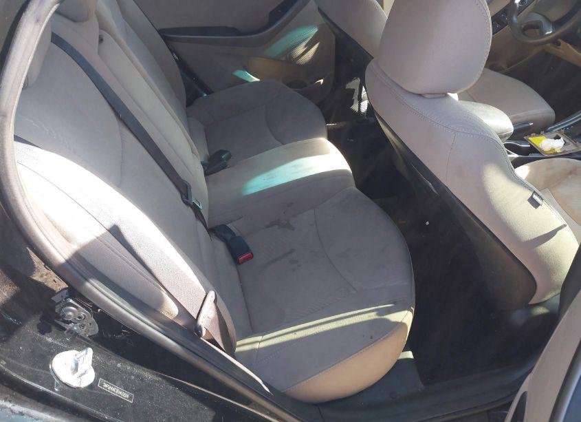 Photo 8 of 2014 Hyundai Elantra SE (VIN 5NPDH4AE2EH472514)