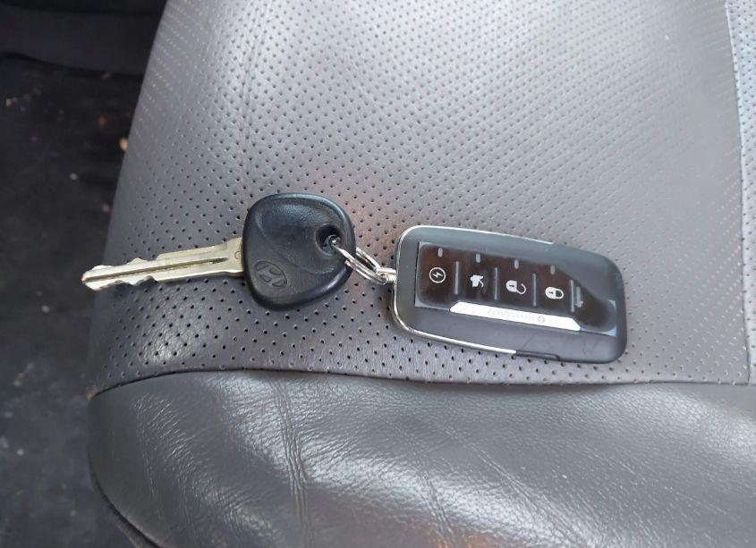 Photo 11 of 2014 Hyundai Elantra LIMITED (VIN 5NPDH4AE2EH483383)