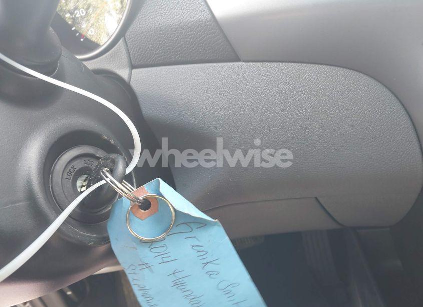 Photo 11 of 2014 Hyundai Elantra SE (VIN 5NPDH4AE2EH492388)