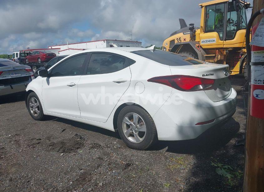 Photo 3 of 2014 Hyundai Elantra SE (VIN 5NPDH4AE2EH492388)