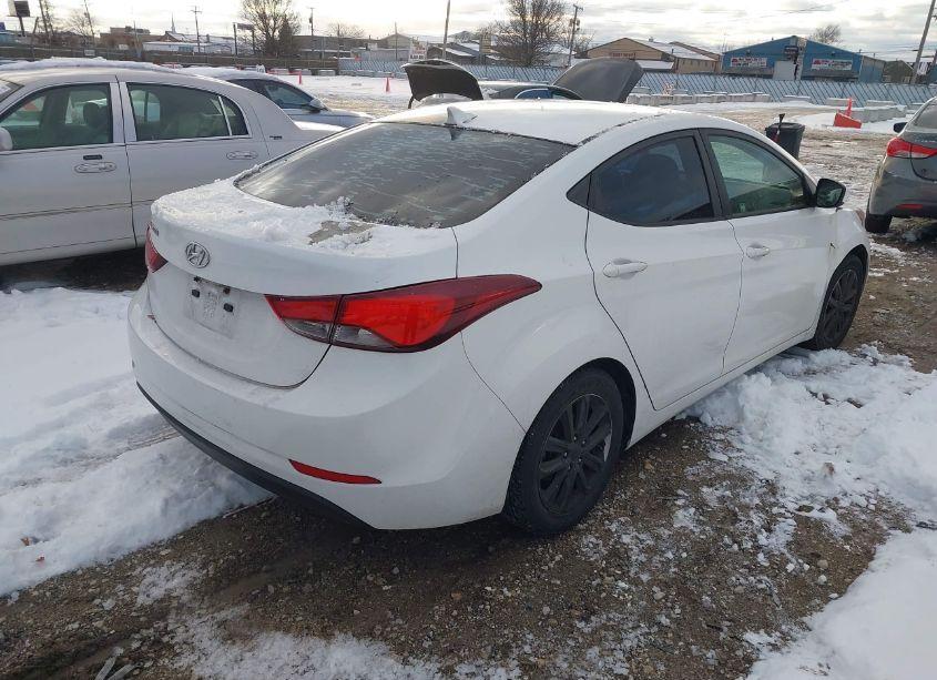 Photo 4 of 2014 Hyundai Elantra SE (VIN 5NPDH4AE2EH497395)