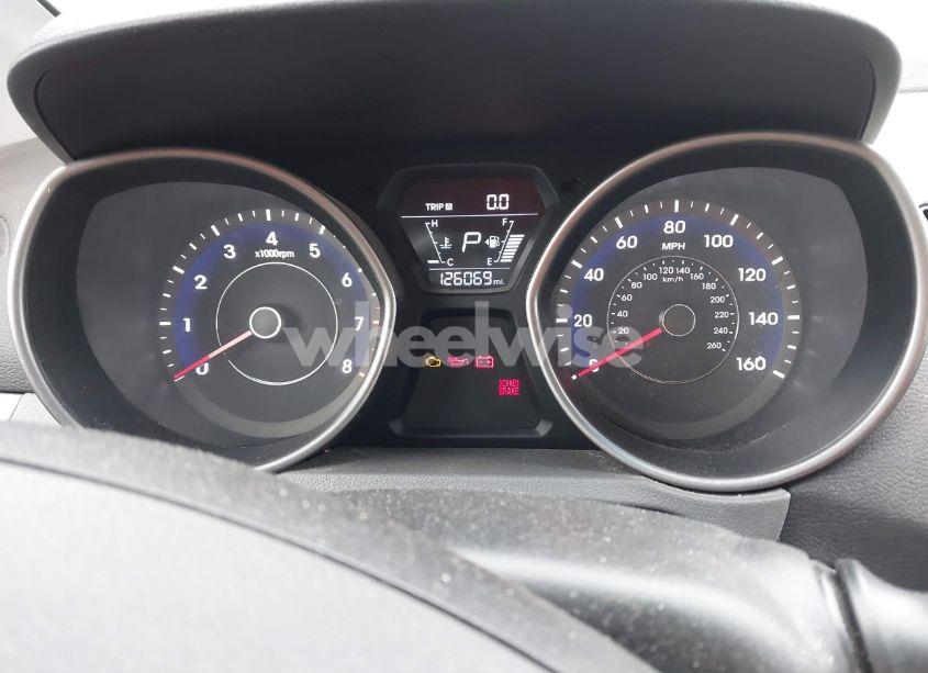 Photo 7 of 2014 Hyundai Elantra SE (VIN 5NPDH4AE2EH503647)