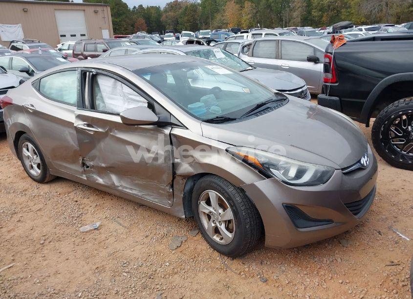 2014 Hyundai Elantra SE (VIN 5NPDH4AE2EH515684) main photo
