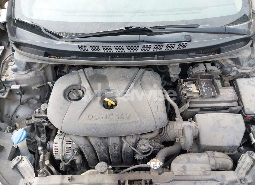 Photo 10 of 2014 Hyundai Elantra SE (VIN 5NPDH4AE2EH515684)