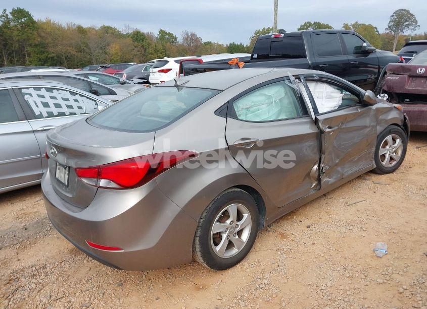 Photo 4 of 2014 Hyundai Elantra SE (VIN 5NPDH4AE2EH515684)