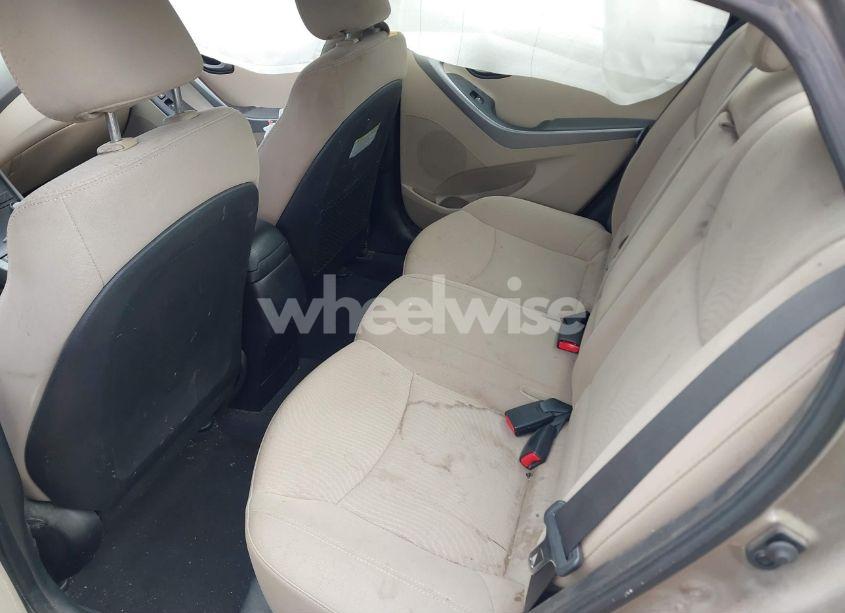 Photo 8 of 2014 Hyundai Elantra SE (VIN 5NPDH4AE2EH515684)