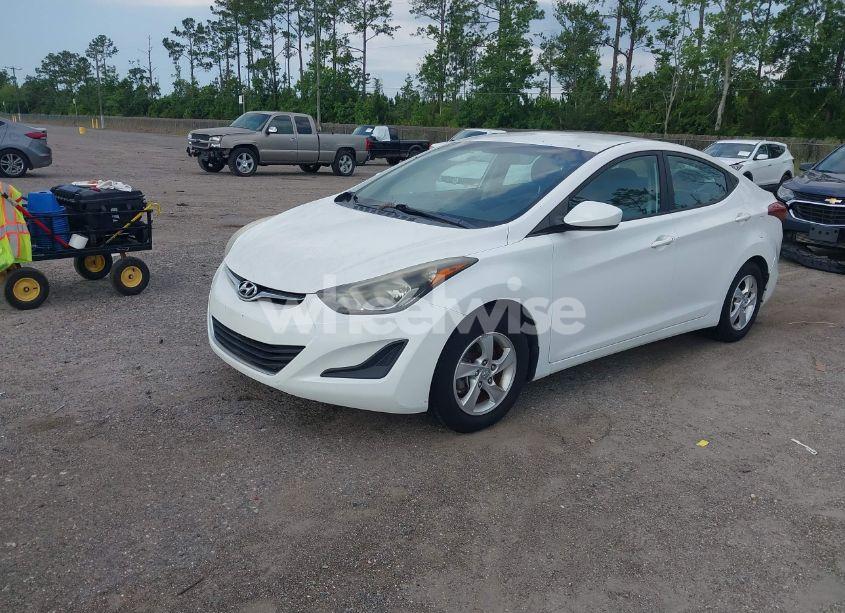 Photo 2 of 2014 Hyundai Elantra SE (VIN 5NPDH4AE2EH521873)