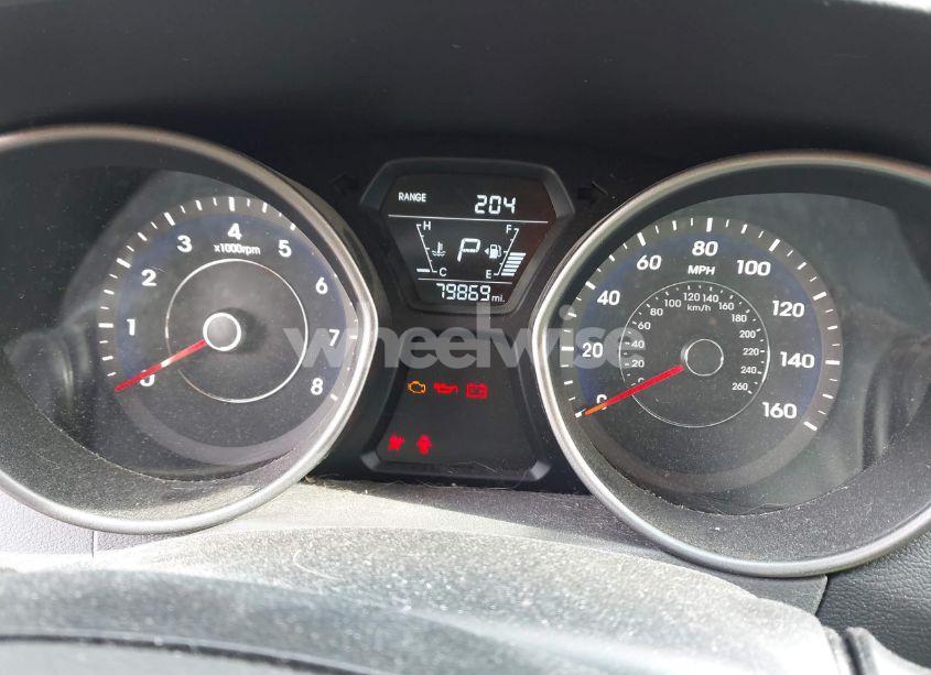 Photo 7 of 2014 Hyundai Elantra SE (VIN 5NPDH4AE2EH535207)