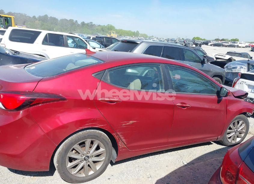 Photo 13 of 2014 Hyundai Elantra SE (VIN 5NPDH4AE2EH546837)