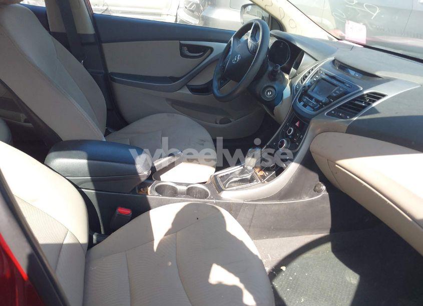 Photo 5 of 2014 Hyundai Elantra SE (VIN 5NPDH4AE2EH546837)