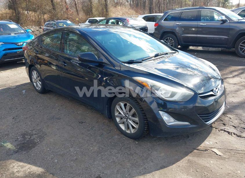 2015 Hyundai Elantra SE (VIN 5NPDH4AE2FH561730) main photo