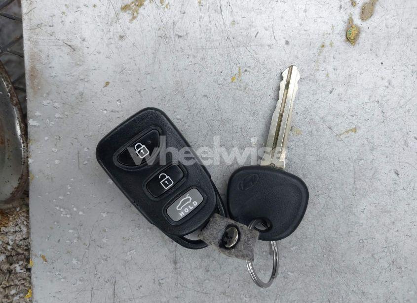 Photo 11 of 2015 Hyundai Elantra LIMITED (VIN 5NPDH4AE2FH562957)