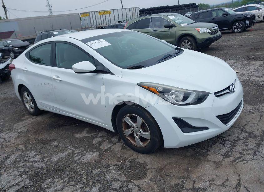 2015 Hyundai Elantra SE (VIN 5NPDH4AE2FH563803) main photo