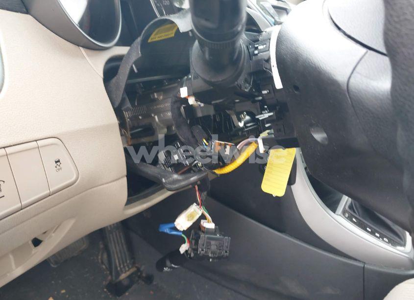 Photo 6 of 2015 Hyundai Elantra SE (VIN 5NPDH4AE2FH563803)