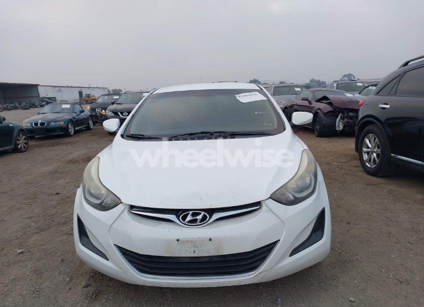 Photo 12 of 2015 Hyundai Elantra SE (VIN 5NPDH4AE2FH564711)