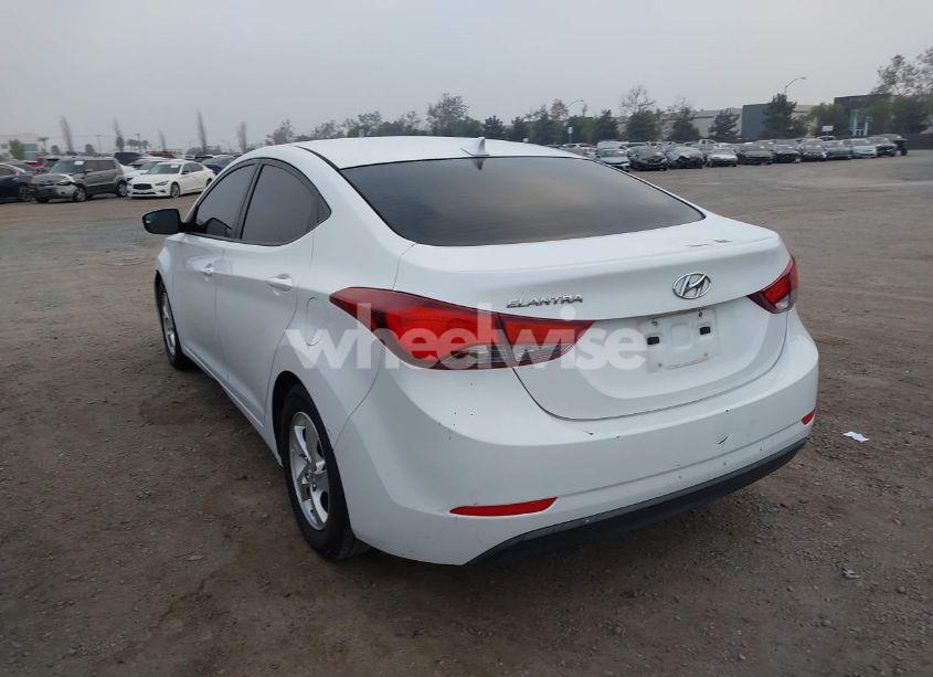 Photo 3 of 2015 Hyundai Elantra SE (VIN 5NPDH4AE2FH564711)