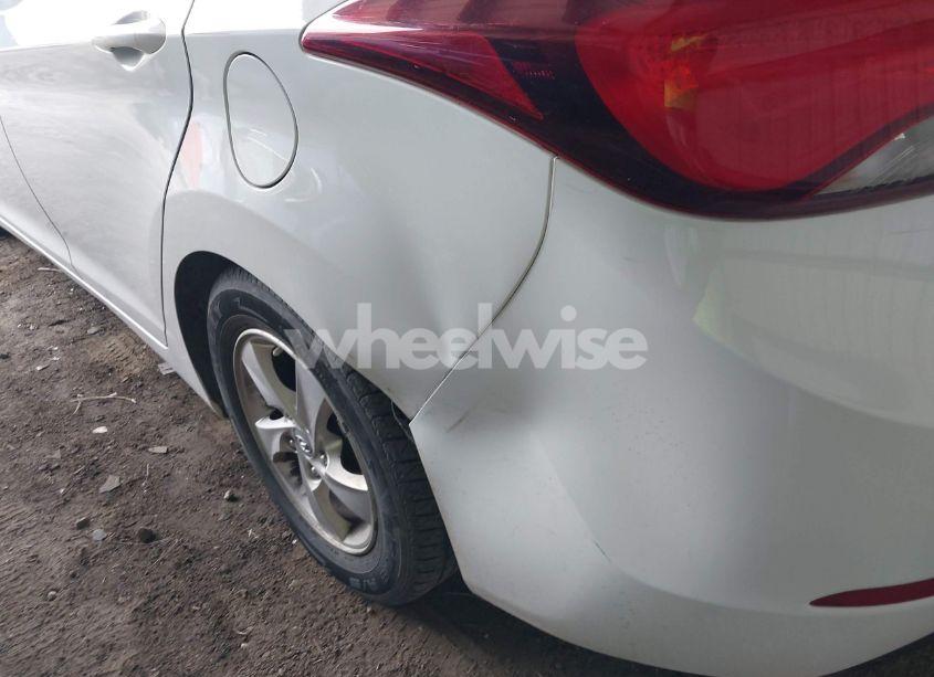 Photo 11 of 2015 Hyundai Elantra SE (VIN 5NPDH4AE2FH573747)