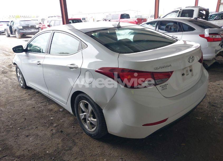 Photo 3 of 2015 Hyundai Elantra SE (VIN 5NPDH4AE2FH573747)