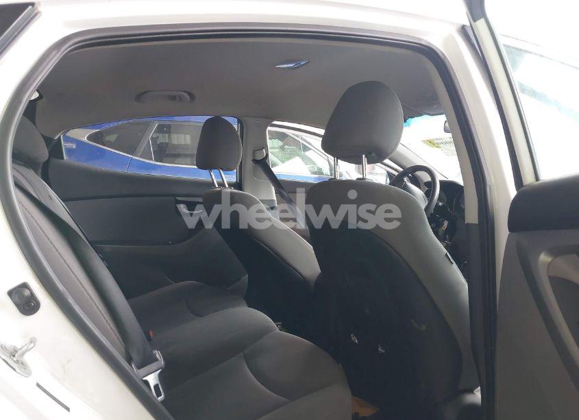 Photo 8 of 2015 Hyundai Elantra SE (VIN 5NPDH4AE2FH573747)