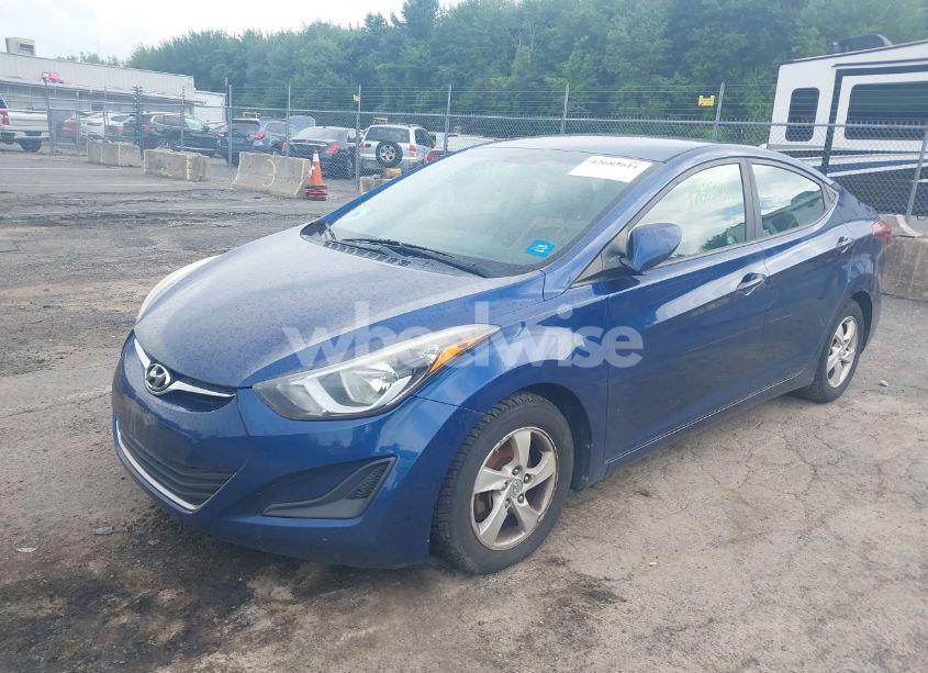 Photo 2 of 2015 Hyundai Elantra SE (VIN 5NPDH4AE2FH575899)
