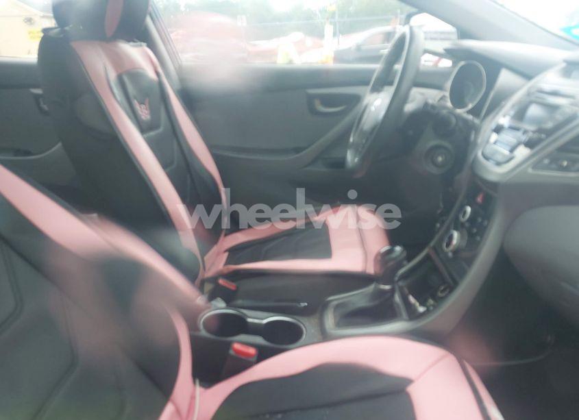 Photo 5 of 2015 Hyundai Elantra SE (VIN 5NPDH4AE2FH575899)