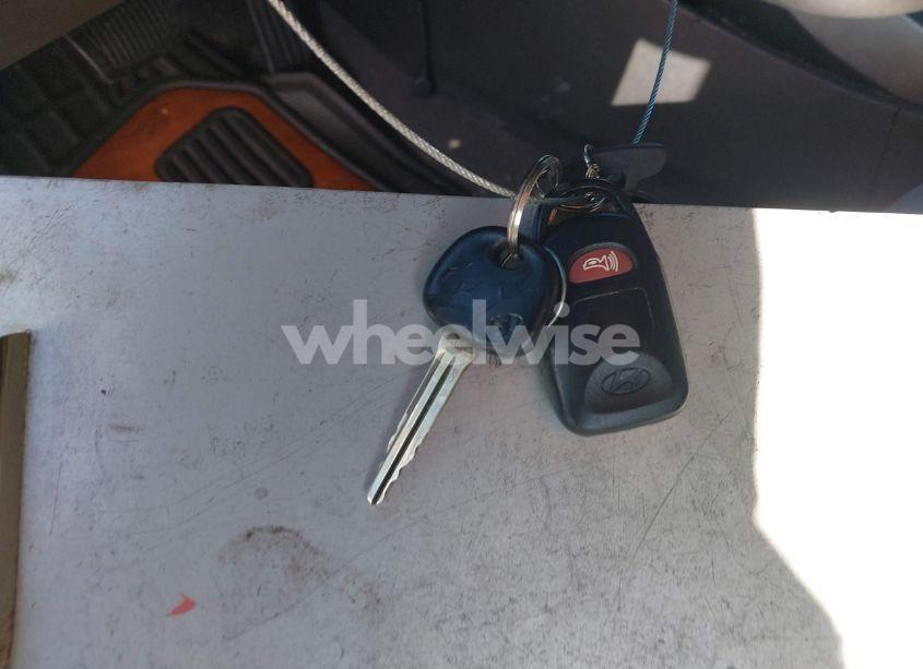 Photo 11 of 2015 Hyundai Elantra SE (VIN 5NPDH4AE2FH576017)