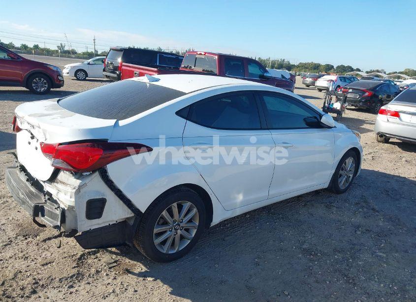 Photo 15 of 2015 Hyundai Elantra SE (VIN 5NPDH4AE2FH576017)
