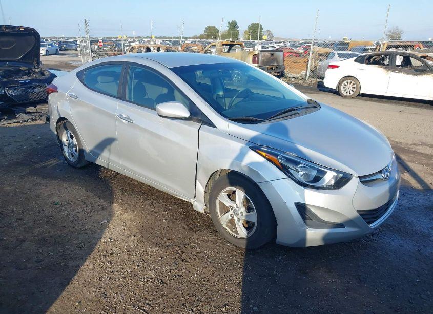 2015 Hyundai Elantra SE (VIN 5NPDH4AE2FH579404) main photo