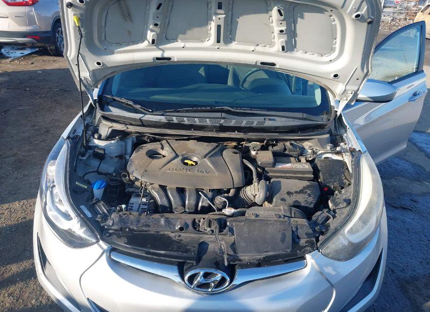 Photo 10 of 2015 Hyundai Elantra SE (VIN 5NPDH4AE2FH579404)