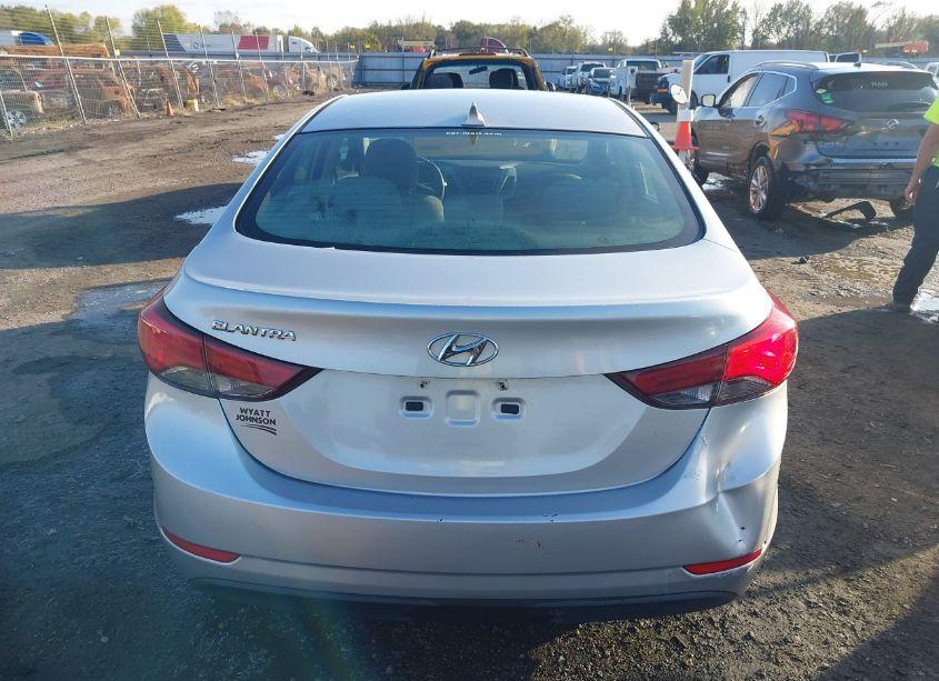 Photo 16 of 2015 Hyundai Elantra SE (VIN 5NPDH4AE2FH579404)