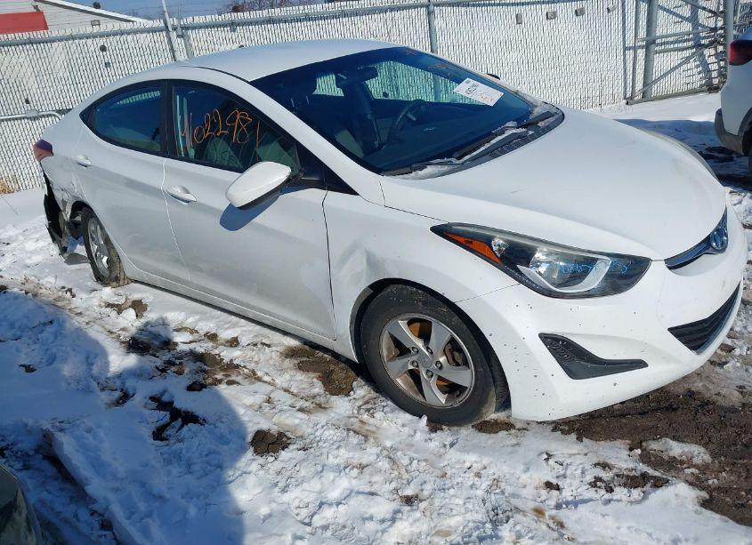 2015 Hyundai Elantra SE (VIN 5NPDH4AE2FH580326) main photo