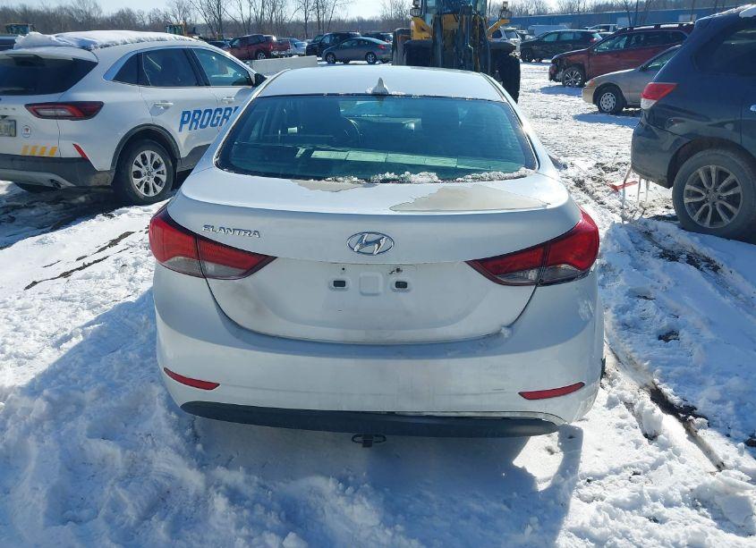 Photo 16 of 2015 Hyundai Elantra SE (VIN 5NPDH4AE2FH580326)