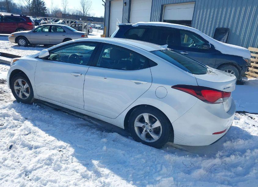Photo 3 of 2015 Hyundai Elantra SE (VIN 5NPDH4AE2FH580326)