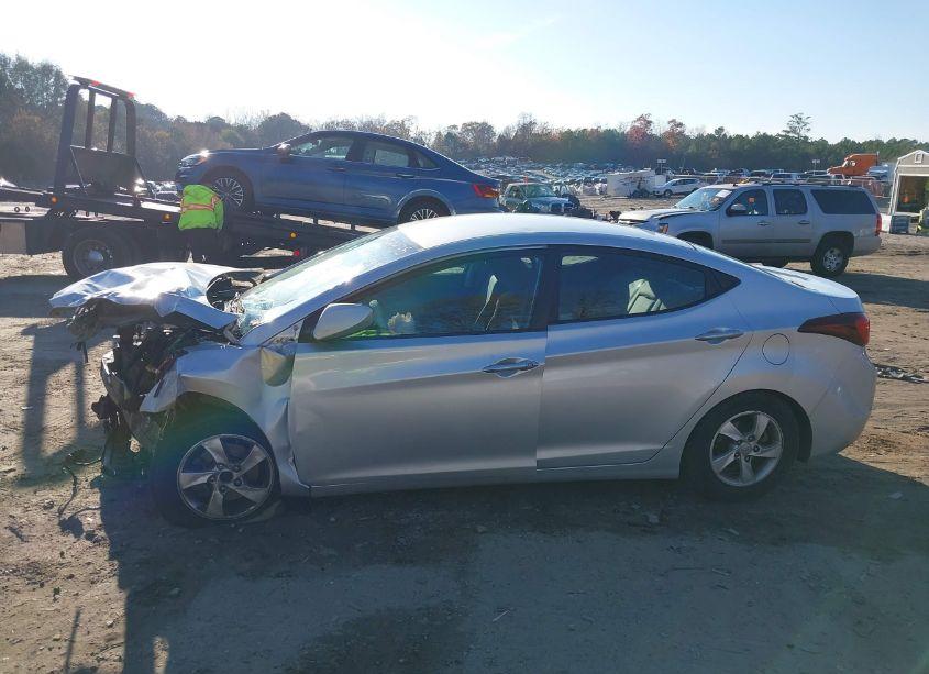 Photo 14 of 2015 Hyundai Elantra SE (VIN 5NPDH4AE2FH580424)