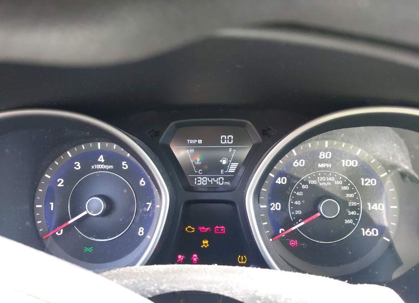 Photo 7 of 2015 Hyundai Elantra SE (VIN 5NPDH4AE2FH580424)