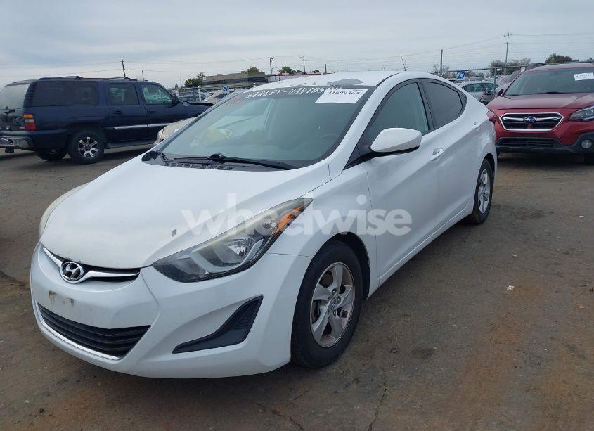 Photo 2 of 2015 Hyundai Elantra SE (VIN 5NPDH4AE2FH584652)