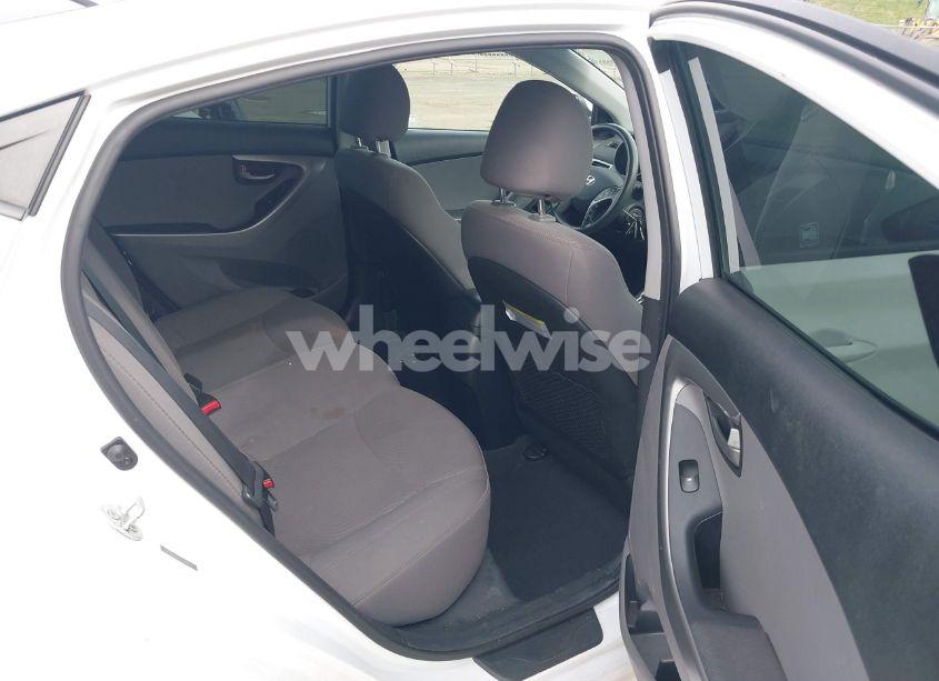 Photo 8 of 2015 Hyundai Elantra SE (VIN 5NPDH4AE2FH584652)