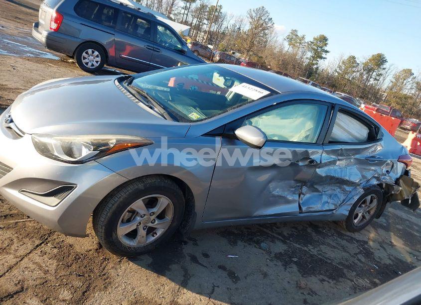 Photo 14 of 2015 Hyundai Elantra SE (VIN 5NPDH4AE2FH585297)