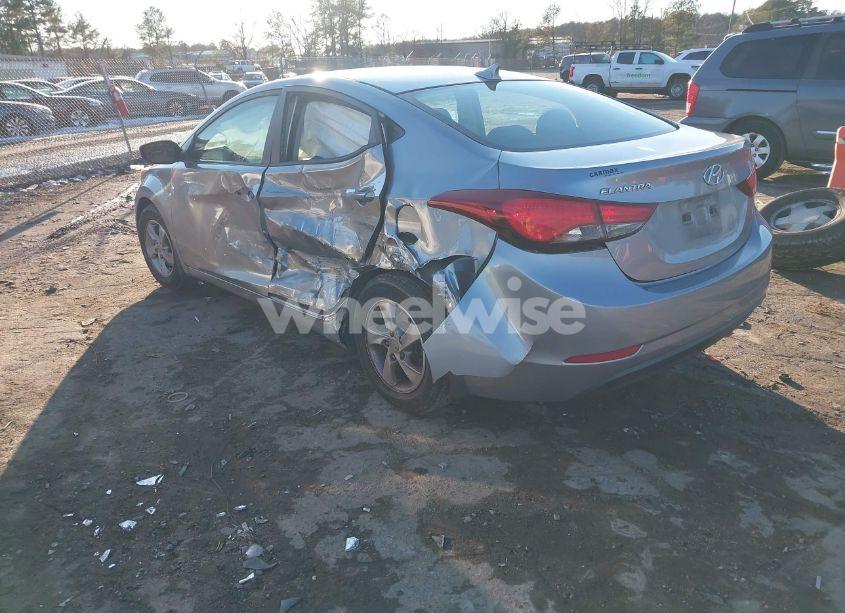 Photo 3 of 2015 Hyundai Elantra SE (VIN 5NPDH4AE2FH585297)
