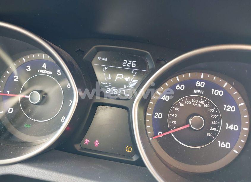 Photo 7 of 2015 Hyundai Elantra SE (VIN 5NPDH4AE2FH585297)