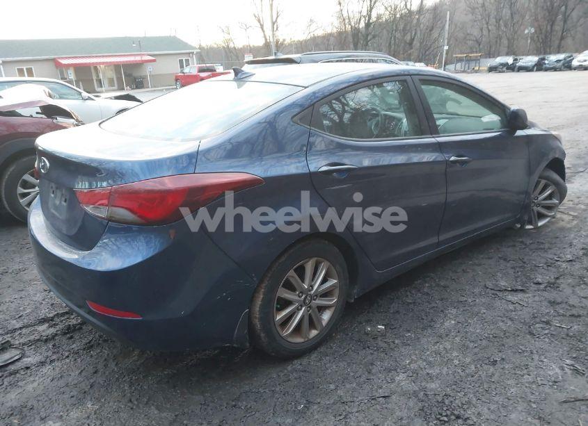 Photo 4 of 2015 Hyundai Elantra SE (VIN 5NPDH4AE2FH589284)