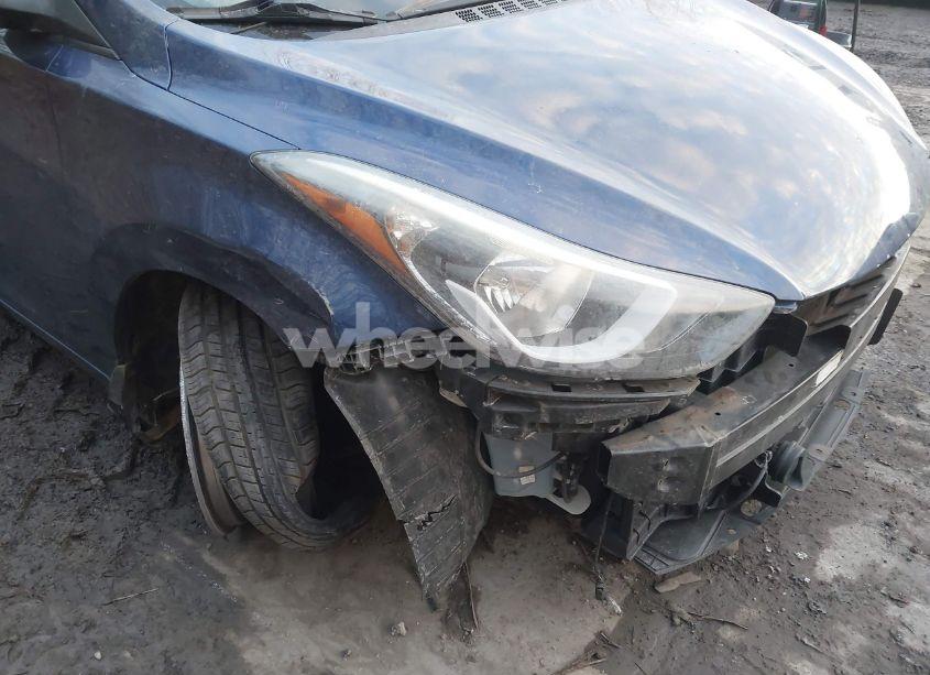 Photo 6 of 2015 Hyundai Elantra SE (VIN 5NPDH4AE2FH589284)