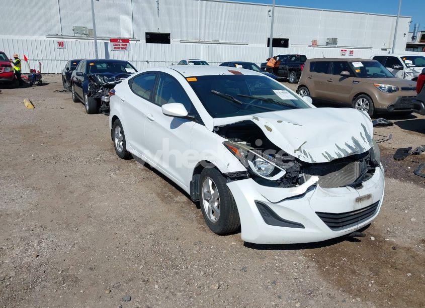 2015 Hyundai Elantra SE (VIN 5NPDH4AE2FH597501) main photo