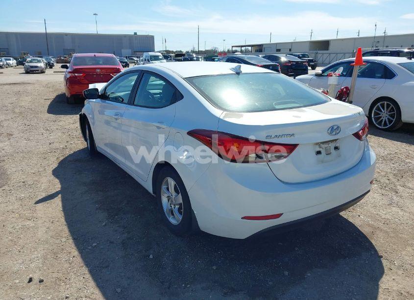 Photo 3 of 2015 Hyundai Elantra SE (VIN 5NPDH4AE2FH597501)