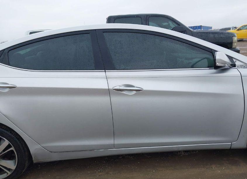 Photo 13 of 2015 Hyundai Elantra LIMITED (VIN 5NPDH4AE2FH600817)